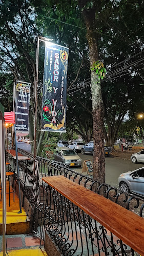 Comentarii opinii despre Sabor y Vida La Flora - Carnes y Parrilla