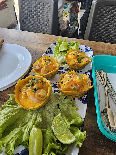 Opinii despre Restaurante Limón y mar în Pitalito - Gastronomía y hostelería