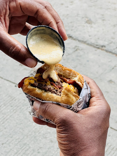 CESAR'S BURGER - Gastronomía y hostelería