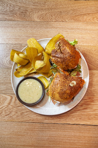 Tv. 32a Sur #33 - 27, Zona 9, Envigado, Antioquia