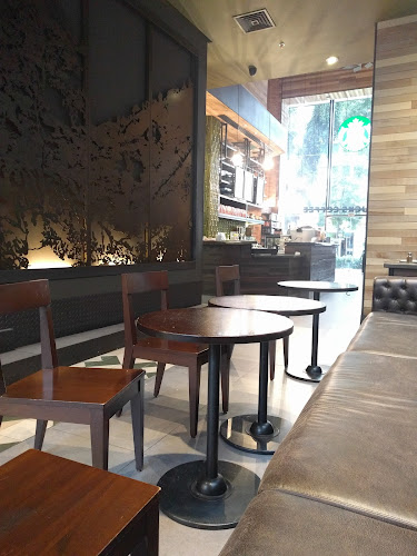 Starbucks Torre 95 - Bogotá