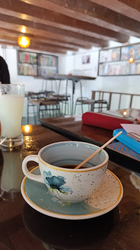 Macondo Librería & Café