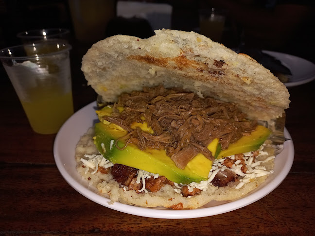 Opinii despre Arepas Ocañeras Doña Sandra în Floridablanca - Gastronomía y hostelería