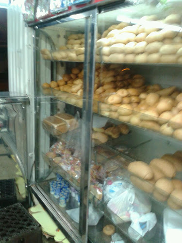 Comentarii opinii despre Bizcochería Panadería Pinocho