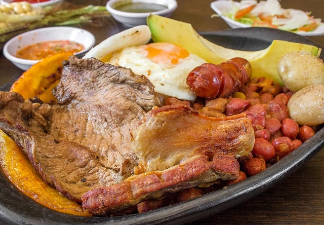 Opinii despre Restaurante PIMIENTOS în Chía - Gastronomía y hostelería