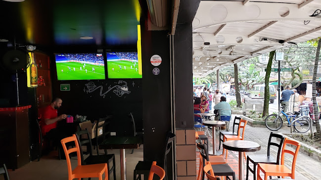 Opinii despre Varsity Sabaneta în Sabaneta - Gastronomía y hostelería