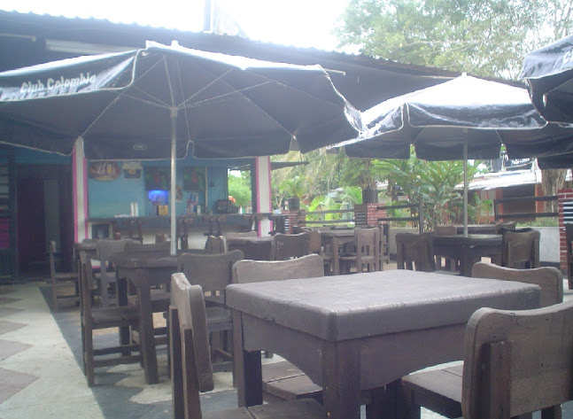 Opinii despre Bar Napoles în Agustín Codazzi, San José Del Guaviare - Gastronomía y hostelería