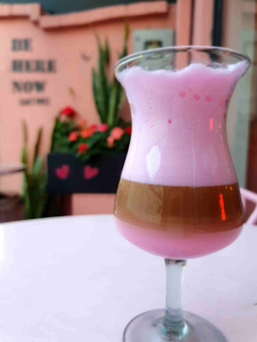 Café rosé, Cl. 118 #5-09, Bogotá