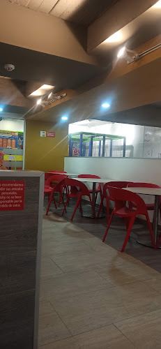 Opinii despre Frisby Estacion San Pedro în Santa Marta - Gastronomía y hostelería