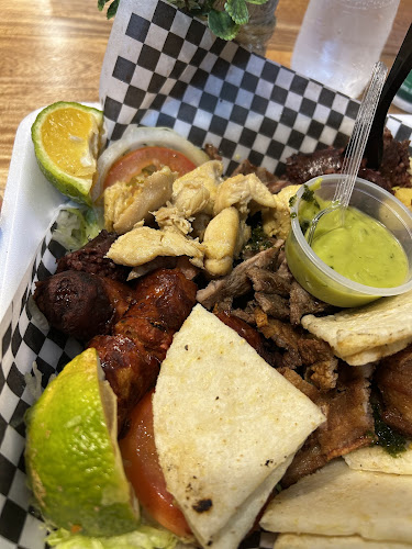 Opinii despre Delicias al Carbón La Coneja în Sabaneta - Gastronomía y hostelería