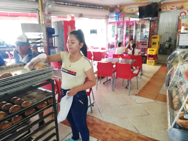 Panadería y Pastelería Delicias D'la 22 - Gastronomía y hostelería