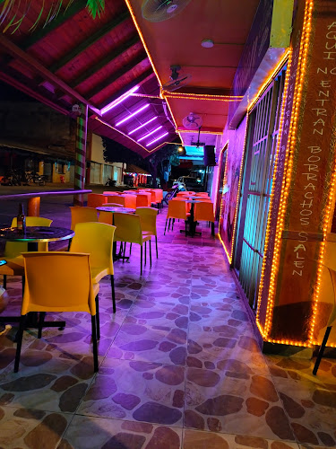 Licores y algo mas la esquina de simon