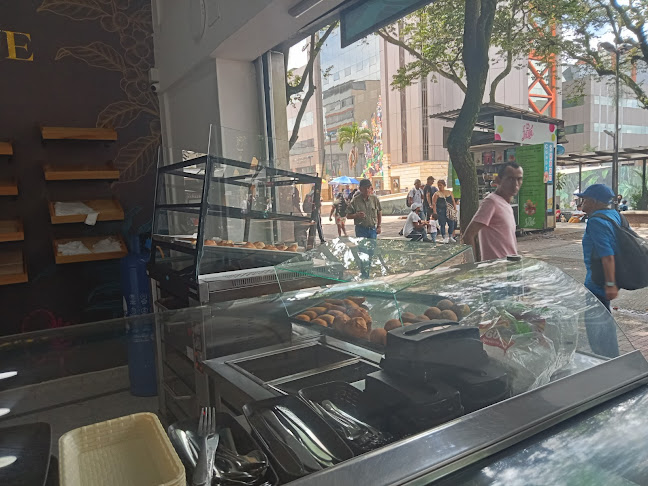 Opinii despre El Pasaje în Armenia - Gastronomía y hostelería