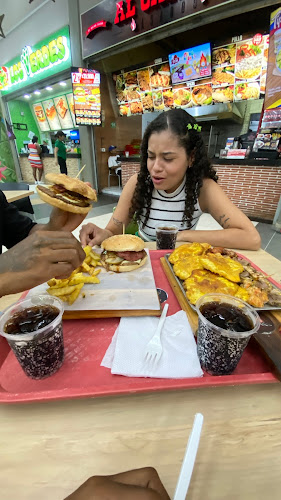 Opinii despre Playoff Wings Express în Apartadó - Gastronomía y hostelería