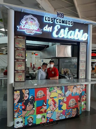 Opinii despre LOS COMBOS DEL ESTABLO centro comercial la Herradura în Tuluá - Gastronomía y hostelería