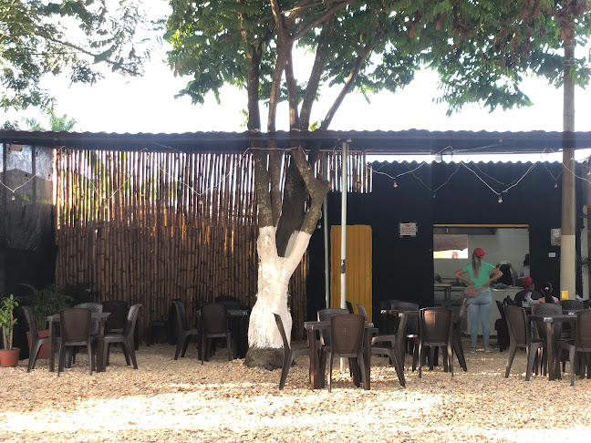 Maxi Shen Long - Gastronomía y hostelería