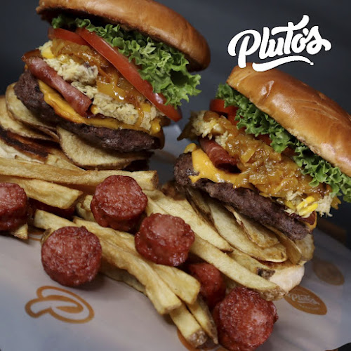 Plutos Burguer House