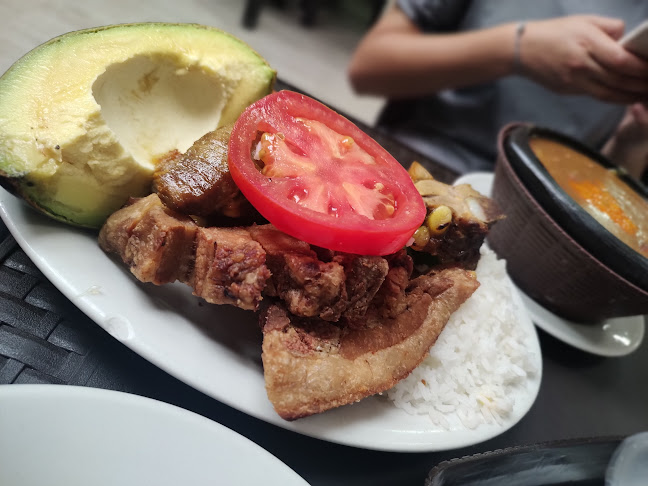 Restaurante El Bochinche Cenadero - Cali