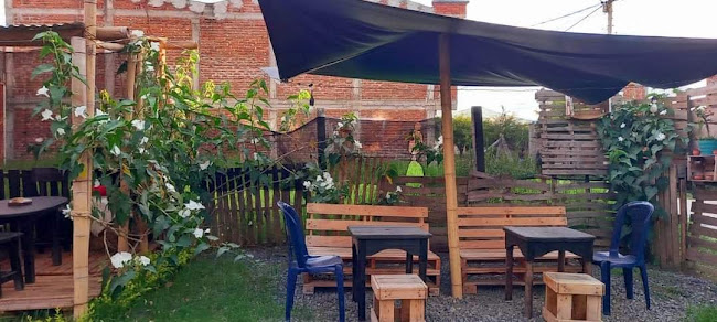 JMOE'S RESTAURANTE-BAR