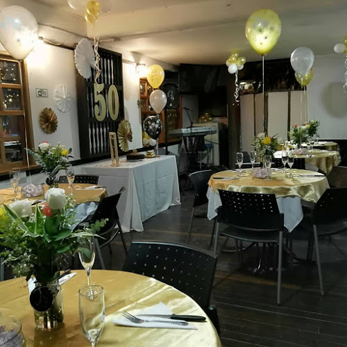 Comentarii opinii despre Restaurante de Disco Billar