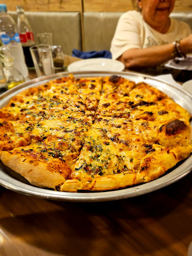 Alina Pizza Gourmet - Pasto