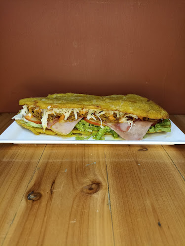 TuRicArepa Venezolana - Gastronomía y hostelería