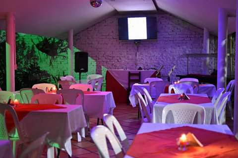 Comentarii opinii despre RESTAURANTE COSTUMBRES ARGENTINAS