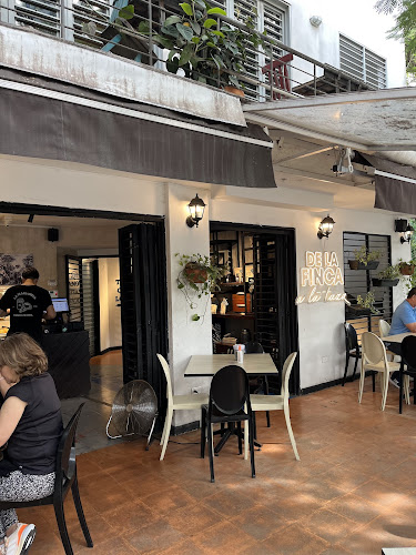 Opinii despre La Marianela Coffee Shop în Cali - Gastronomía y hostelería