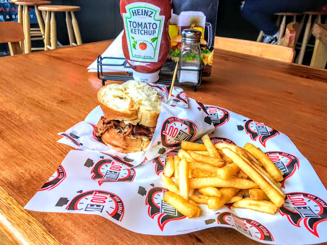 Time Out envigado - Envigado