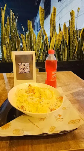 Comentarii opinii despre Zapata Burgers