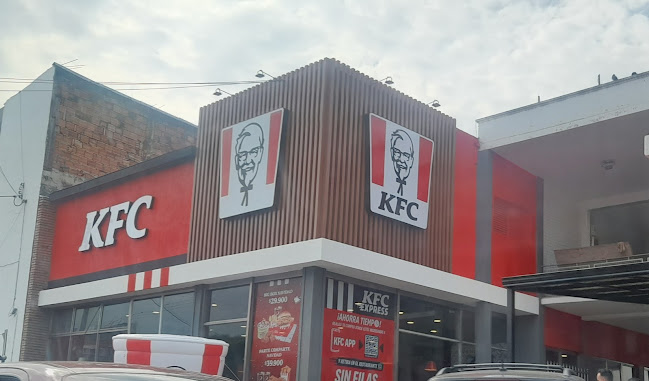 KFC El León Girardot