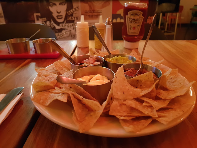 Cra. 14 #93b-45, Bogotá