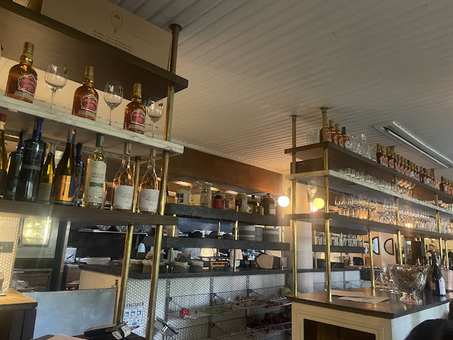 Cra. 11a #89 - 10, Bogotá