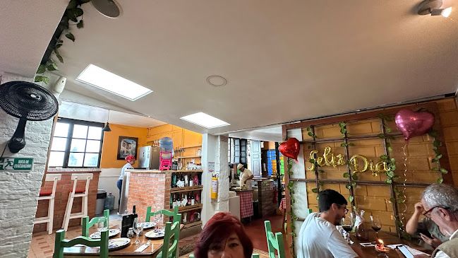 Opinii despre Rusticana Trattoria în Armenia - Gastronomía y hostelería