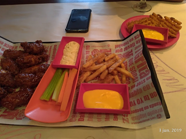 Comentarii opinii despre WINGZ Wings-N-Beer, Circunvalar