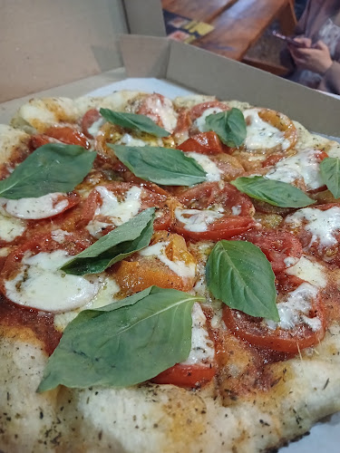 Pizzeria Amigos pizza