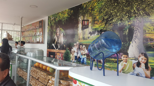 Frutería Heladería La Campiña