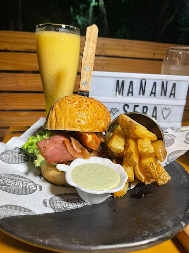 Opinii despre Restaurante bichotas grill în Puerto Boyacá - Gastronomía y hostelería