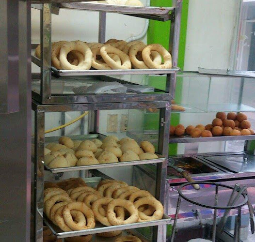 Comentarii opinii despre Cafetería Delicias Del Virrey