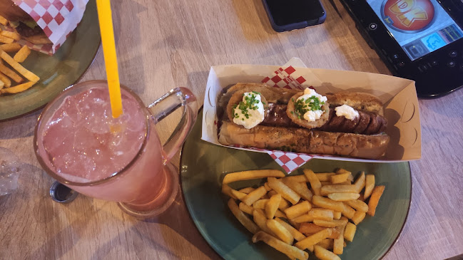 LAS MAQUINITAS® - Restaurante gamer en Ibagué - Ibagué