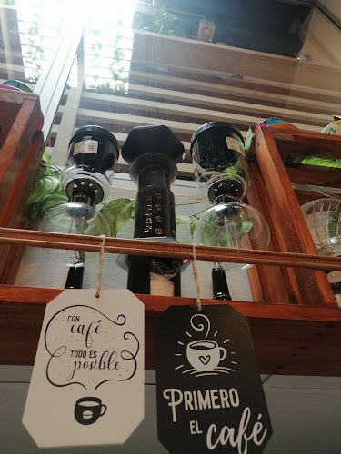 Pasaje comercial Ganadero local 103, Cl. 20 #20 46 Local 103, La Ceja, Antioquia