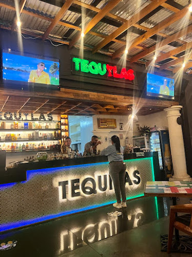 Tequilas - Cocktails and Foods - Pereira