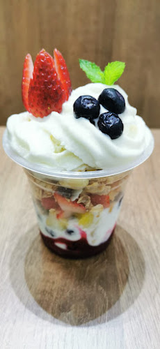 Comentarii opinii despre Yogoyuz Helados, batidos y postres