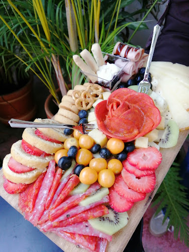 Comentarii opinii despre Las Tablas Delicatessen