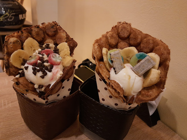 Bubble House Waffles - Mosquera