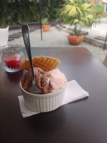 GELATI y Café
