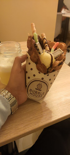 Comentarii opinii despre Bubble House Waffles