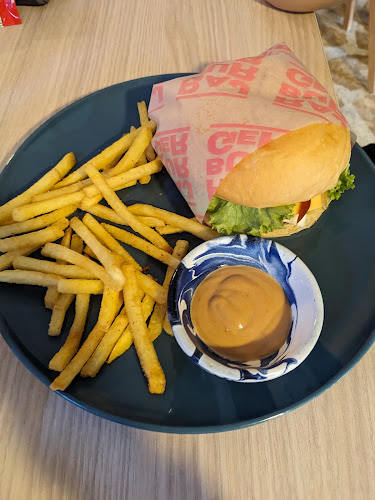 Opinii despre Raj Burger Envigado în Envigado - Gastronomía y hostelería