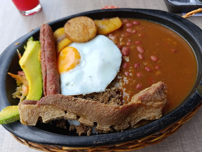 Opinii despre Restaurante Recuerdos de casa în Pereira - Gastronomía y hostelería