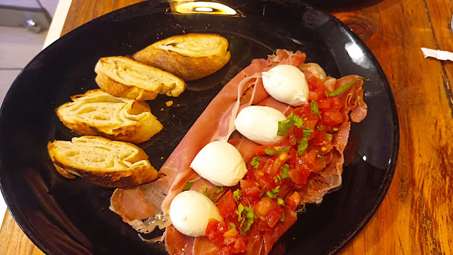 Opinii despre RISTORANTE #BAR #PIZZERIA #MAMMAMIA în Santa Marta - Gastronomía y hostelería